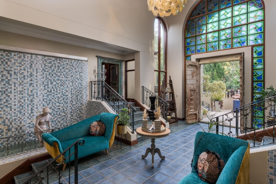 5 Bedroom Property for Sale in Winelands Western Cape
